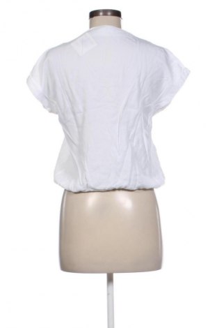 Damen Shirt Mohito, Größe M, Farbe Weiß, Preis 9,74 €