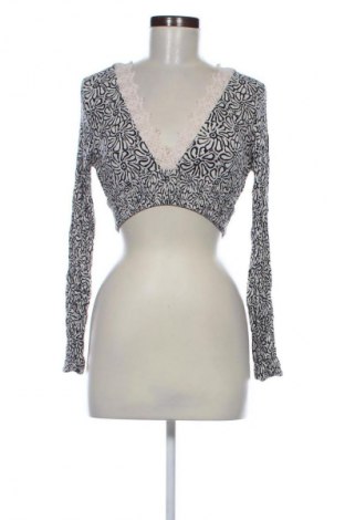 Damen Shirt Pull&Bear, Größe S, Farbe Mehrfarbig, Preis 13,99 €