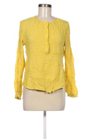 Damen Shirt Q/S by S.Oliver, Größe M, Farbe Gelb, Preis 23,99 €
