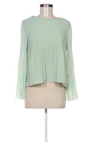 Damen Shirt Stradivarius, Größe S, Farbe Grün, Preis € 13,99
