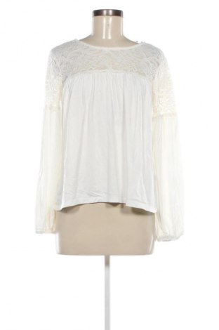 Damen Shirt VILA, Größe M, Farbe Weiß, Preis 13,99 €