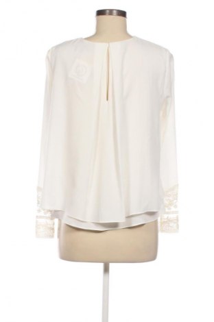 Damen Shirt Zara Trafaluc, Größe M, Farbe Weiß, Preis € 13,82