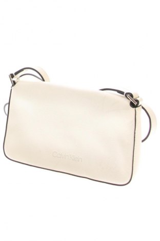 Γυναικεία τσάντα Calvin Klein, Χρώμα Εκρού, Τιμή 55,99 €