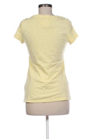 Γυναικείο t-shirt Hilfiger Denim, Μέγεθος M, Χρώμα Κίτρινο, Τιμή 17,39 €