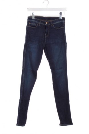 Дамски дънки Armani Jeans, Размер S, Цвят Син, Цена 137,00 лв.