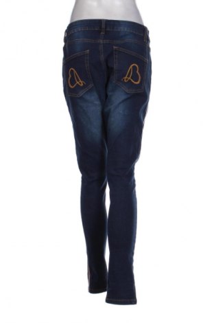 Damen Jeans Beloved, Größe M, Farbe Blau, Preis € 14,83