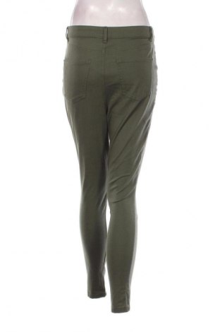 Damen Jeans Beloved, Größe S, Farbe Grün, Preis € 15,00