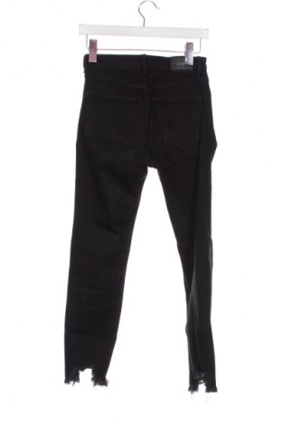 Blugi de femei Bershka, Mărime XS, Culoare Negru, Preț 76,99 Lei