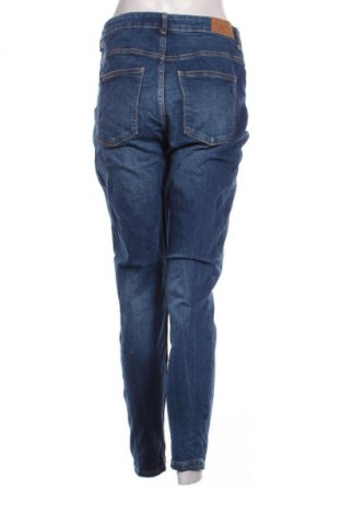 Blugi de femei Bershka, Mărime L, Culoare Albastru, Preț 100,99 Lei