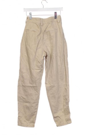 Damskie jeansy Bershka, Rozmiar XS, Kolor Beżowy, Cena 95,99 zł