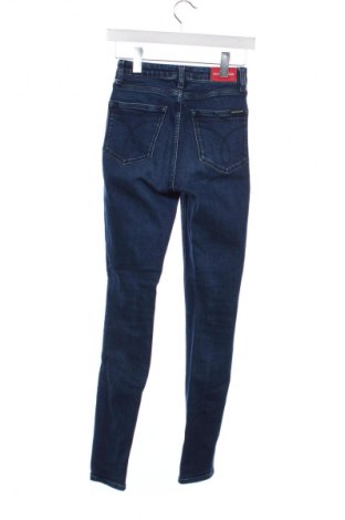 Dámské džíny  Calvin Klein Jeans, Velikost XXS, Barva Modrá, Cena  861,00 Kč