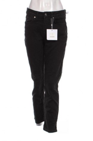 Dámske džínsy  Desires, Veľkosť XL, Farba Čierna, Cena  54,95 €