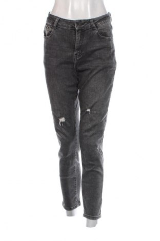 Дамски дънки Fashion Jeans, Размер M, Цвят Сив, Цена 29,00 лв.