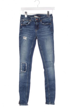 Дамски дънки Gina Tricot, Размер XS, Цвят Син, Цена 34,99 лв.
