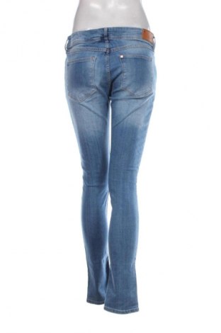 Damskie jeansy H&M, Rozmiar L, Kolor Niebieski, Cena 95,99 zł