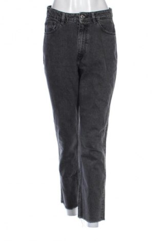 Damen Jeans House, Größe M, Farbe Grau, Preis 15,00 €