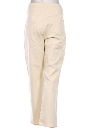 Damen Jeans Leara Woman, Größe XL, Farbe Ecru, Preis 15,00 €