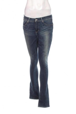 Дамски дънки Levi's, Размер M, Цвят Син, Цена 75,99 лв.