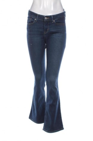 Дамски дънки Levi's, Размер M, Цвят Син, Цена 52,99 лв.
