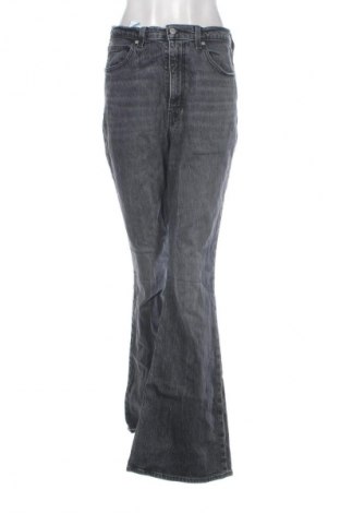 Дамски дънки Levi's, Размер M, Цвят Сив, Цена 75,99 лв.