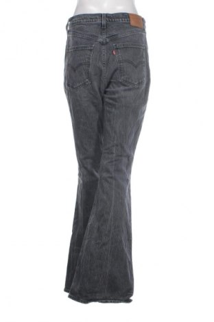 Дамски дънки Levi's, Размер M, Цвят Сив, Цена 75,99 лв.