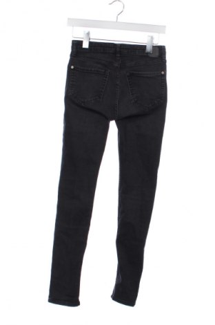 Blugi de femei Mango, Mărime S, Culoare Negru, Preț 87,46 Lei