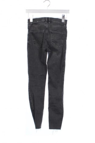 Blugi de femei Mango, Mărime XXS, Culoare Gri, Preț 89,47 Lei