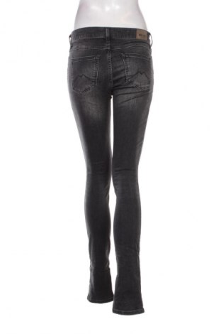 Damen Jeans Mustang, Größe M, Farbe Schwarz, Preis 28,99 €