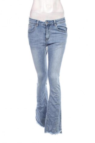 Дамски дънки Newplay Jeans, Размер M, Цвят Син, Цена 29,99 лв.