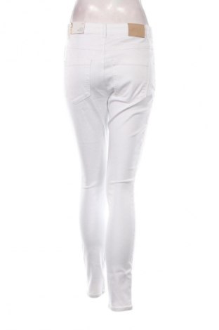Damskie jeansy ONLY, Rozmiar L, Kolor Biały, Cena 252,99 zł