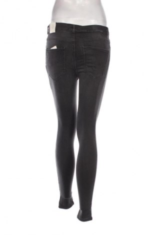 Dámské džíny  Perfect Jeans By Gina Tricot, Velikost S, Barva Černá, Cena  1 249,00 Kč