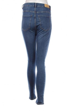Damskie jeansy Perfect Jeans By Gina Tricot, Rozmiar M, Kolor Niebieski, Cena 111,99 zł