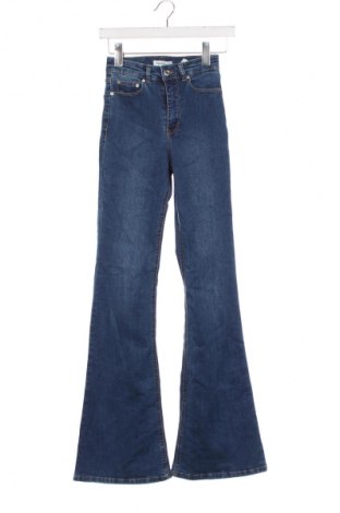 Damskie jeansy Pull&Bear, Rozmiar XXS, Kolor Niebieski, Cena 95,99 zł