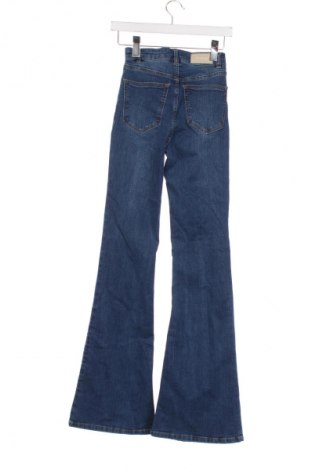 Damskie jeansy Pull&Bear, Rozmiar XXS, Kolor Niebieski, Cena 95,99 zł
