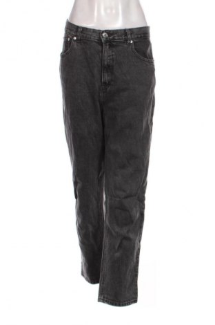 Damskie jeansy Pull&Bear, Rozmiar L, Kolor Czarny, Cena 95,99 zł