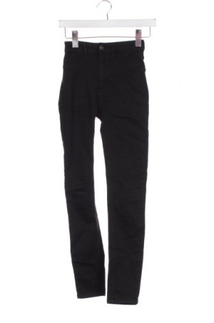 Dámske džínsy  Pull&Bear, Veľkosť XXS, Farba Čierna, Cena  16,95 €