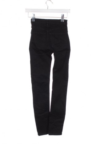 Dámske džínsy  Pull&Bear, Veľkosť XXS, Farba Čierna, Cena  16,95 €