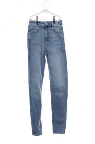 Blugi de femei Pull&Bear, Mărime XXS, Culoare Albastru, Preț 77,17 Lei