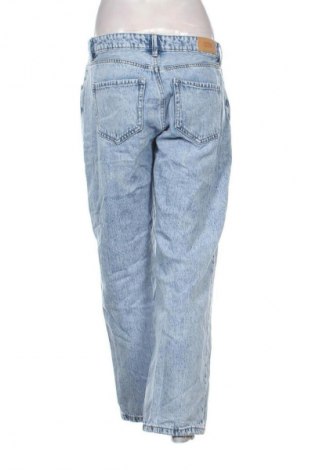 Dámske džínsy  Stradivarius, Veľkosť M, Farba Modrá, Cena  16,95 €