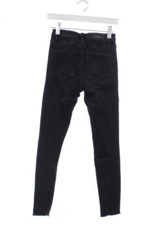Dámske džínsy  Stradivarius, Veľkosť XS, Farba Čierna, Cena  14,91 €