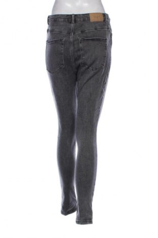 Blugi de femei Vero Moda, Mărime L, Culoare Gri, Preț 117,99 Lei