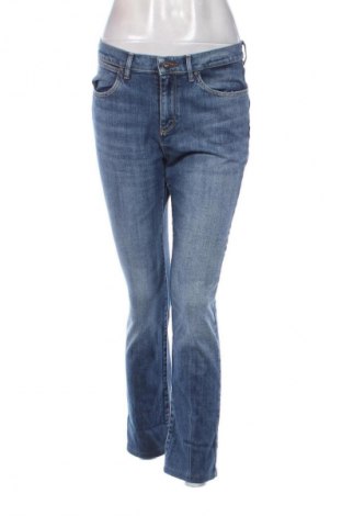 Дамски дънки Wrangler, Размер M, Цвят Син, Цена 74,82 лв.
