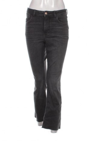 Blugi de femei Zara, Mărime M, Culoare Negru, Preț 93,99 Lei