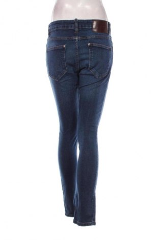 Damskie jeansy Zara, Rozmiar M, Kolor Niebieski, Cena 62,92 zł
