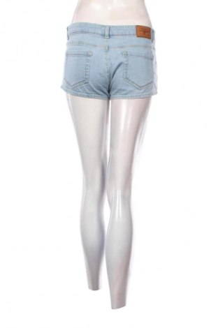Pantaloni scurți de femei Buffalo, Mărime M, Culoare Albastru, Preț 117,99 Lei