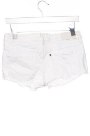 Дамски къс панталон H&M, Размер XS, Цвят Бял, Цена 19,00 лв.
