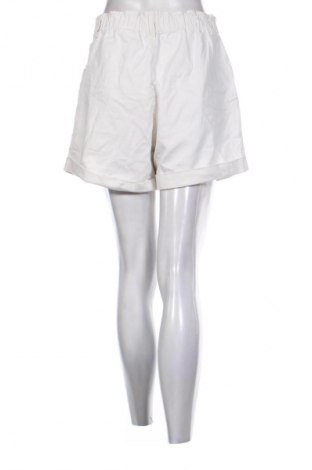 Damen Shorts H&M, Größe M, Farbe Weiß, Preis 9,72 €