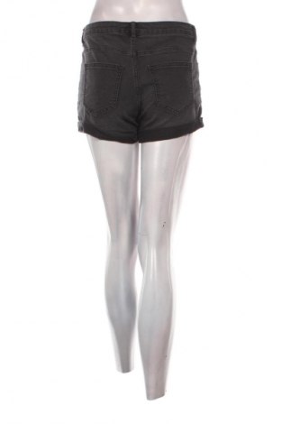 Dámske kraťasy  H&M, Veľkosť M, Farba Sivá, Cena  9,72 €
