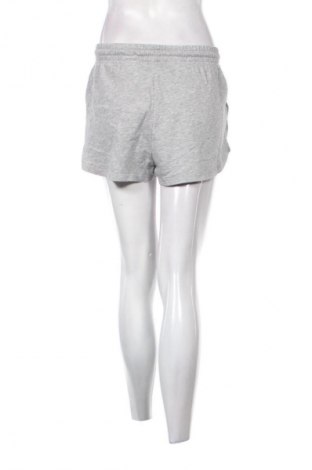 Női rövidnadrág H&M Divided, Méret S, Szín Szürke, Ár 3 828 Ft