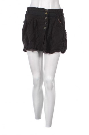 Damen Shorts Khujo, Größe M, Farbe Schwarz, Preis € 24,55